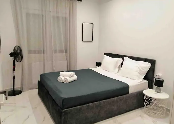 Apartamento Luxurious In The Heart Of